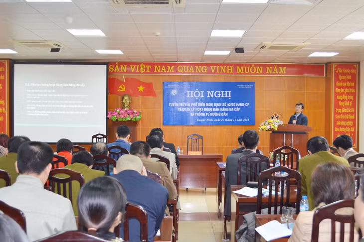 Quang cảnh hội nghị