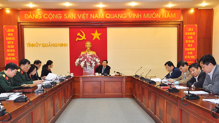Quang cảnh buổi làm việc.