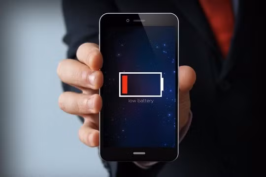 Pin trên smartphone vẫn chỉ đang cố gắng đáp ứng ở mức 1 ngày sử dụng thoải mái với cường độ cao.