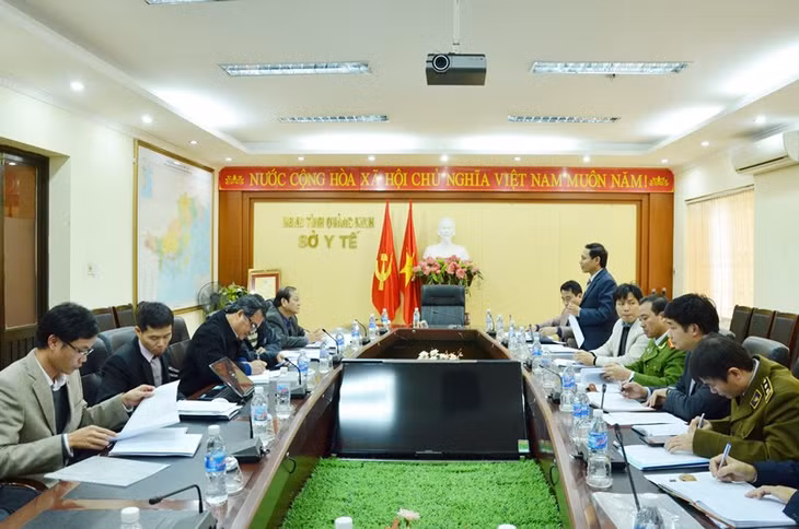 Quang cảnh buổi làm việc
