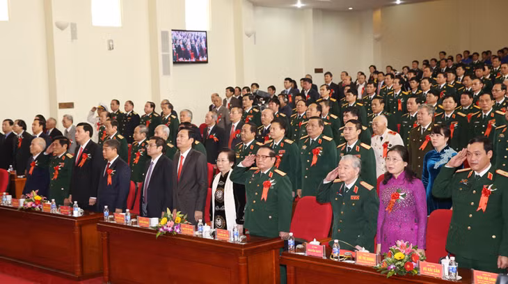 Lãnh đạo Đảng, Nhà nước, Quân đội, tỉnh Quảng Ninh và các đại biểu tham dự buổi lễ.