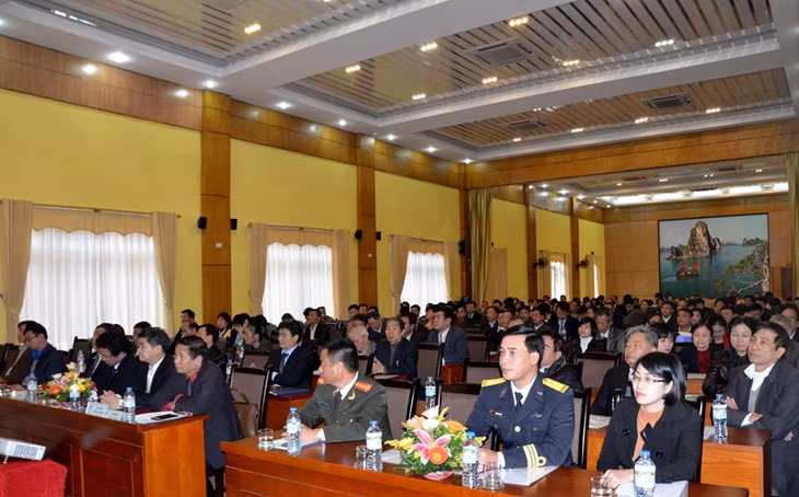 Các đại biểu tham dự hội nghị.