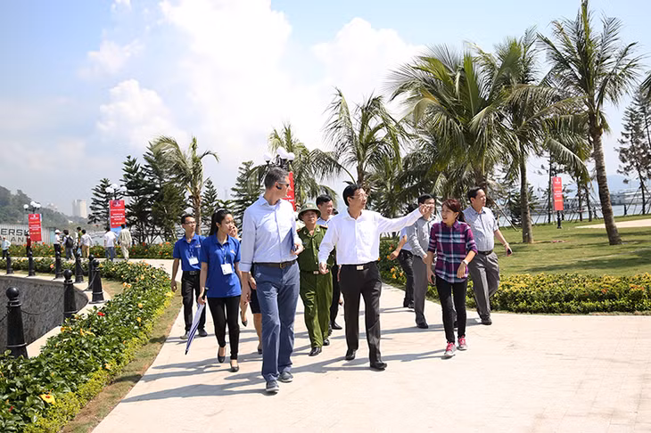 Bí thư Tỉnh ủy Nguyễn Văn Đọc kiểm tra khu khách sạn nghỉ dưỡng 
