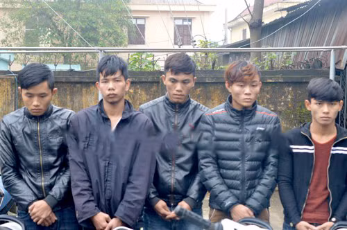 Các nghi can tại cơ quan điều tra. Ảnh. C.A