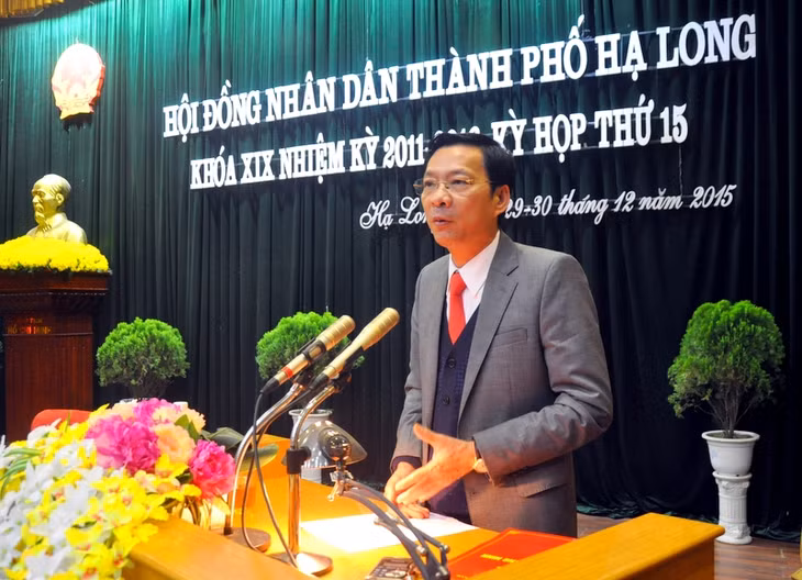 Đồng chí Nguyễn Văn Đọc, Bí thư Tỉnh ủy, Chủ tịch HĐND tỉnh phát biểu chỉ đạo tại kỳ họp.