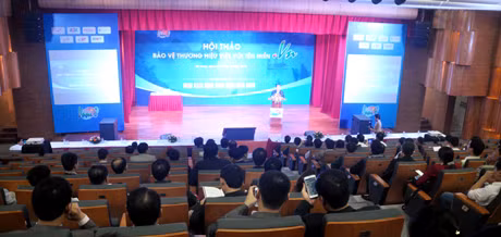Quang cảnh buổi hội thảo.