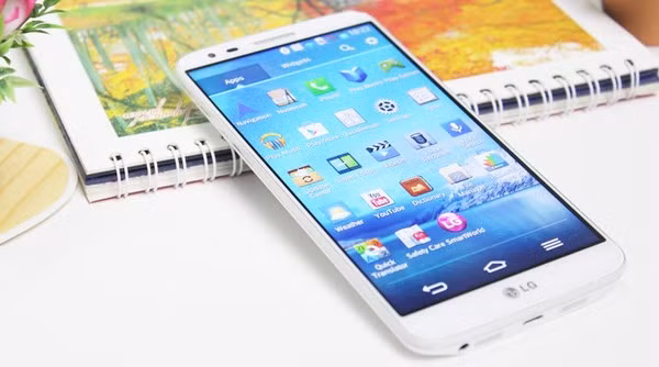 Thiết bị có khả năng download ấn tượng nhất có tên G2 đến từ hãng sản xuất Hàn Quốc LG.