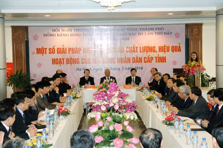 Quảng cảnh hội nghị.
