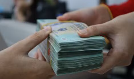 Nhiều chuyên gia lo ngại tình trạng vốn "chạy lòng vòng" trong các DNNN.