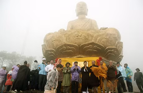 Tượng Phật hoàng Trần Nhân Tông.