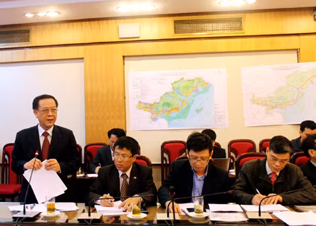 Đồng chí Đỗ Thông, Phó Chủ tịch Thường trực UBND tỉnh phát biểu tại buổi làm việc.