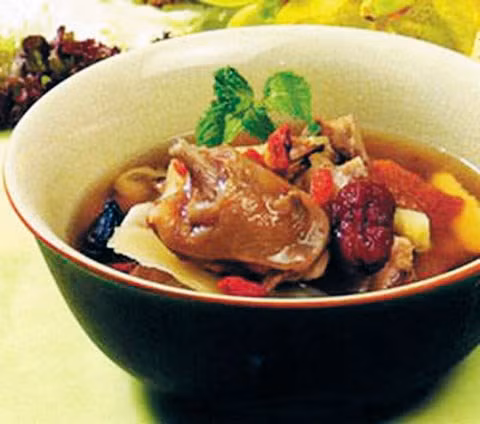 Món vịt hầm.