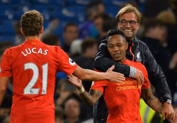  Nathaniel Clyne và HLV Juergen Klopp. Ảnh: Internet.