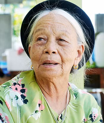 Nghệ nhân ưu tú Nguyễn Thị Từ.