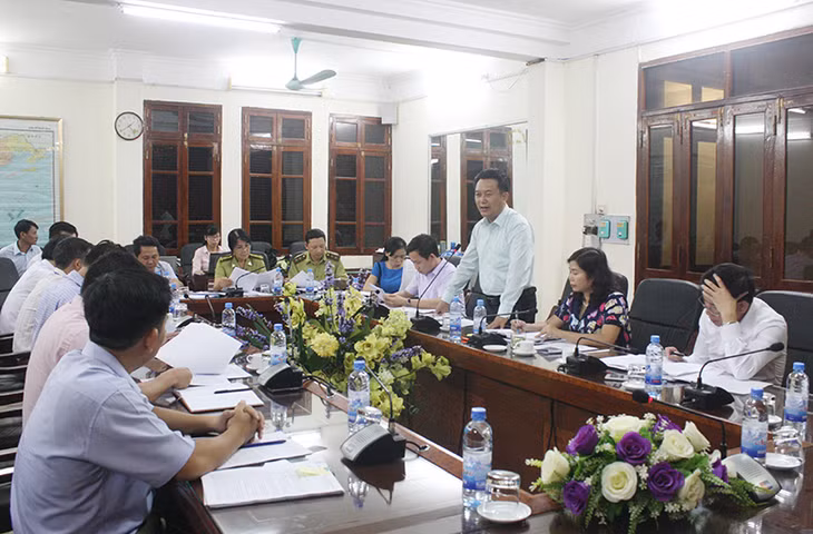 Quang cảnh buổi làm việc.