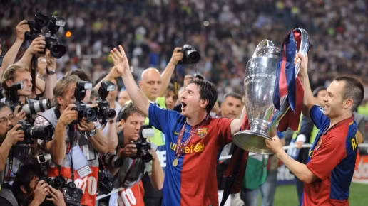  Lionel Messi và Andres Iniesta là hai cầu thủ trong lứa thế hệ vàng La Masia. Ảnh: Internet.