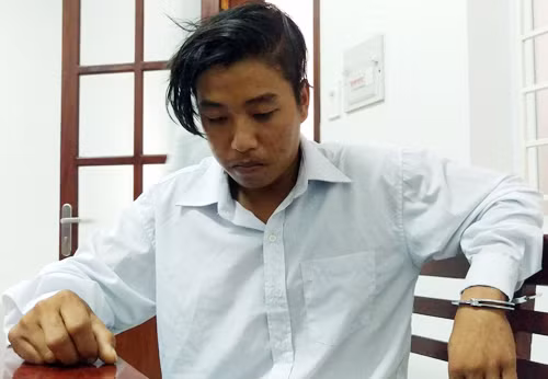 Nghi phạm giết vợ con Trưởng ban dân vận huyện Châu Đức (Bà Rịa - Vũng Tàu) bị bắt sau 36 giờ gây án. Ảnh: Phước Tuấn