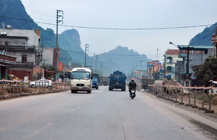 Thi công Dự án nâng cấp, cải tạo QL18 đoạn Hạ Long – Mông Dương.