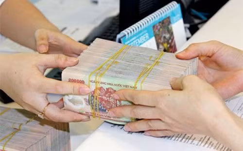 Trong tình huống xem xét thí điểm cho phá sản ngân hàng yếu kém, hai yêu cầu tối thượng, nếu triển khai, là bảo đảm an toàn hệ thống ngân hàng và bảo đảm quyền lợi của người gửi tiền.
