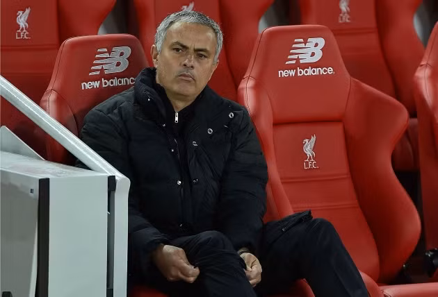  HLV Jose Mourinho nhận nhiều chỉ trích sau trận hòa với Liverpool. Ảnh: Internet.