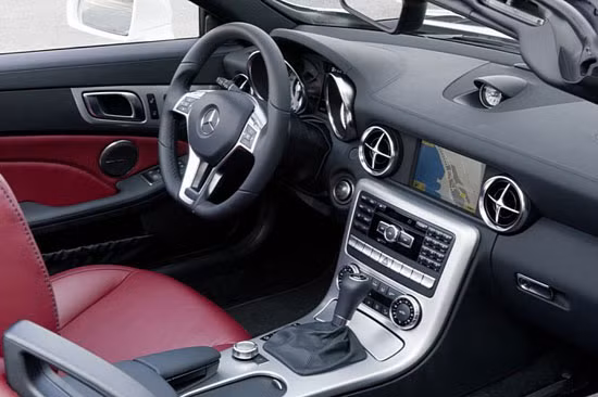 Mercedes-Benz SLK 250 CDI chỉ "ngốn" 4,9 lít/100 km ảnh 5