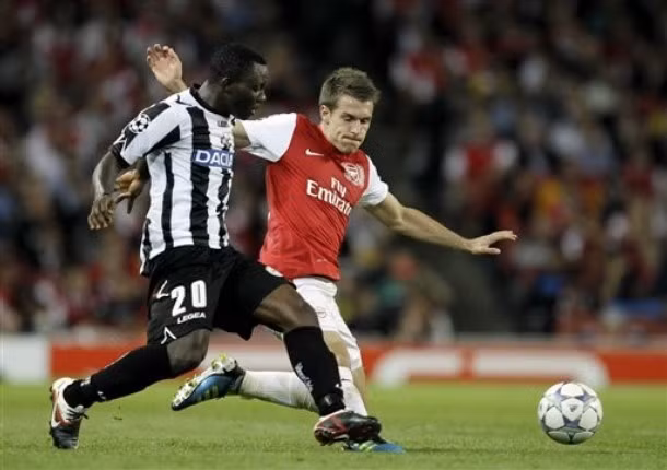 Lượt về play-off Champions League: Arsenal lâm nguy ảnh 1