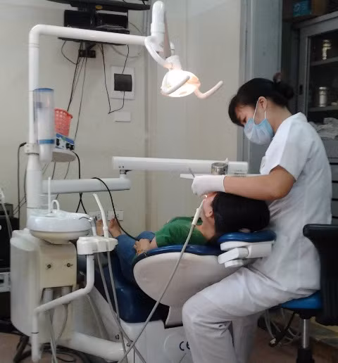  Lấy cao răng thường xuyên vừa đảm bảo sức khỏe răng miệng vừa mang tính thẩm mỹ.