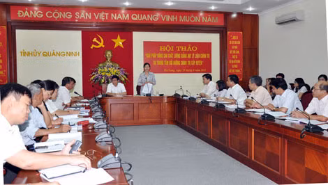 Phó Bí thư Thường trực Tỉnh ủy Đỗ Thị Hoàng phát biểu tại hội thảo.