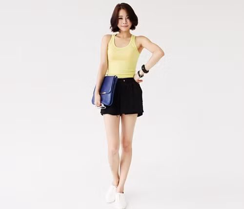 Mix đồ cực chất với tone màu đen ảnh 11