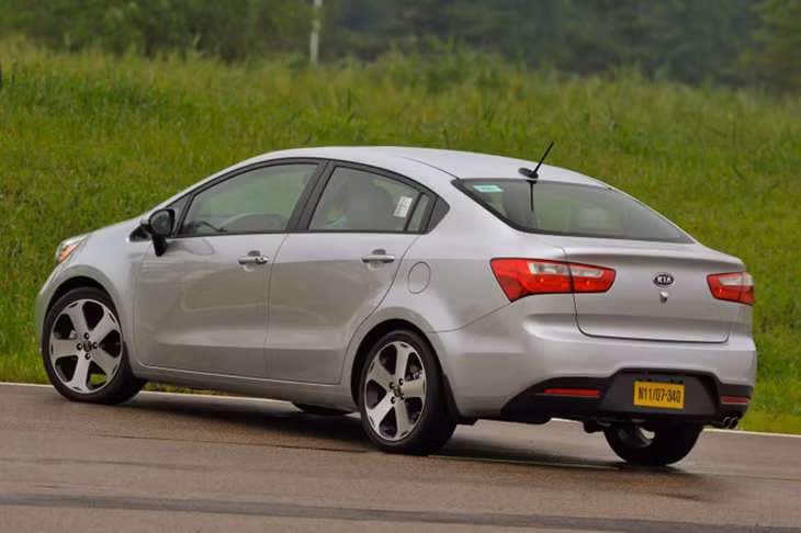 Kia Rio 2012: Đẹp và hấp dẫn ảnh 7