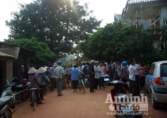 Xem khám nhà hung thủ giết người man rợ, cướp vàng ảnh 7