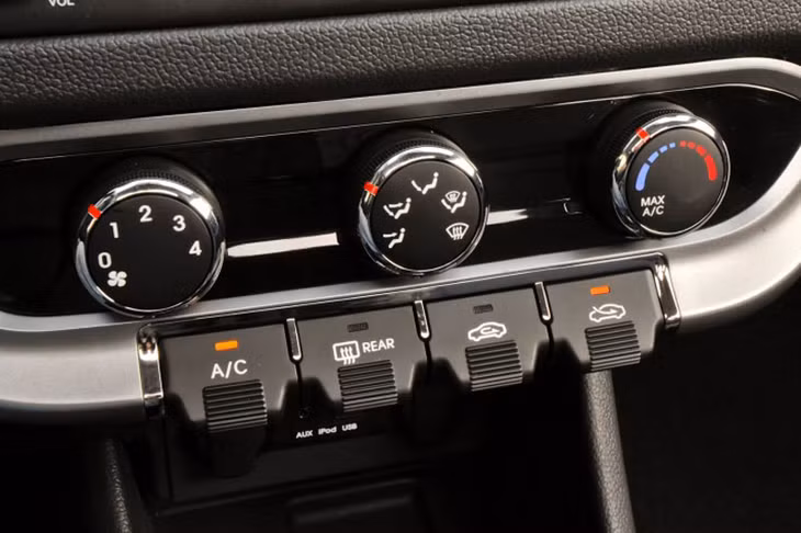 Kia Rio 2012: Đẹp và hấp dẫn ảnh 6