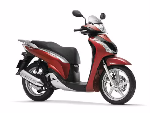 Honda SH Việt Nam có thêm màu đỏ và trắng. 