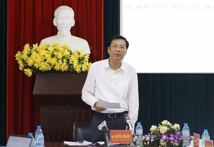 Bí thư Tỉnh ủy Nguyễn Văn Đọc phát biểu kết luận buổi làm việc.