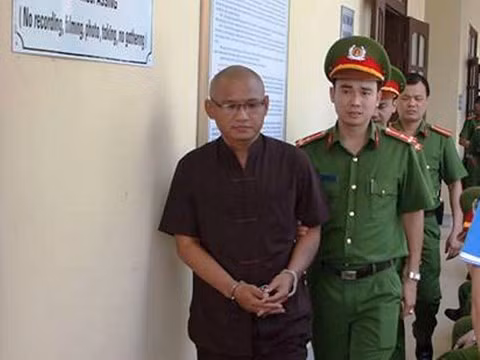 Phan Đinh Tuấn mang 2 án tử hình về mua bán ma túy.