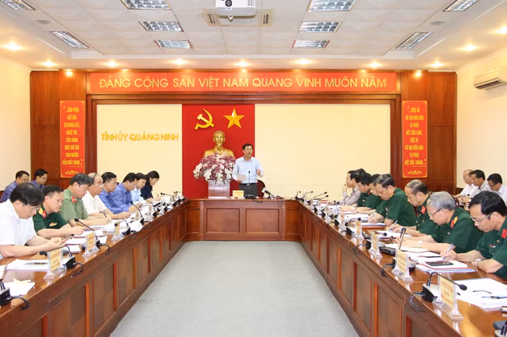 Bí thư Tỉnh ủy Nguyễn Văn Đọc phát biểu kết luận buổi làm việc.