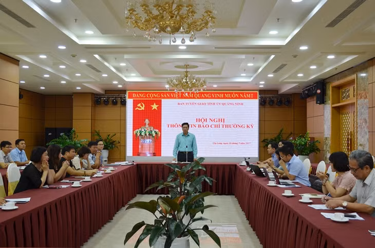 Quang cảnh hội nghị