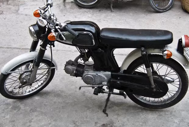 Chiếc Honda 67 vang bóng một thời.
