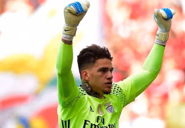  Ederson là 1 trong 2 mục tiêu mới nhất của Man City.