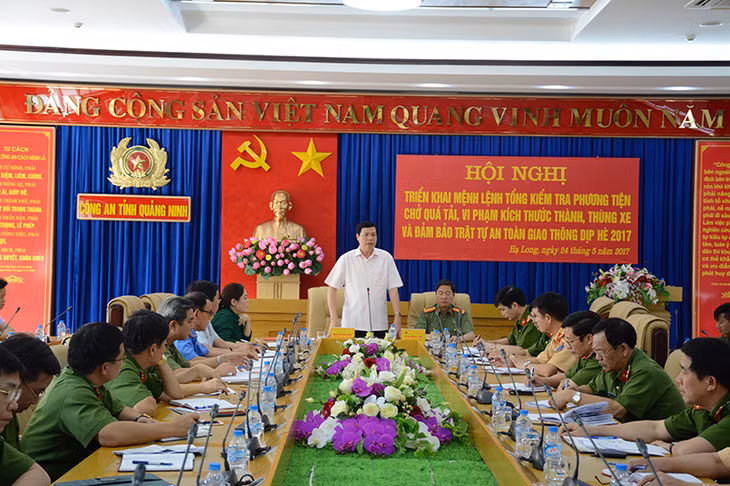 Chủ tịch UBND tỉnh Nguyễn Đức Long phát biểu tại buổi làm việc.