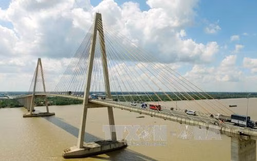 Dự án BOT cầu Rạch Miếu phải điều chỉnh giảm thời gian thu phí hoàn vốn. Ảnh: An Hiếu/TTXVN