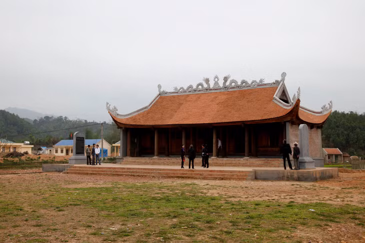 Đình làng Dạ