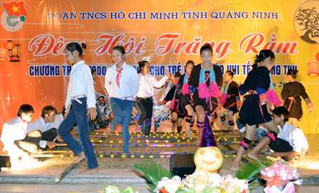 Cùng múa sạp...