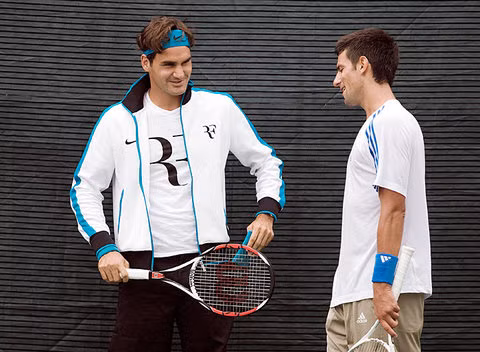 Federer và Djokovic.