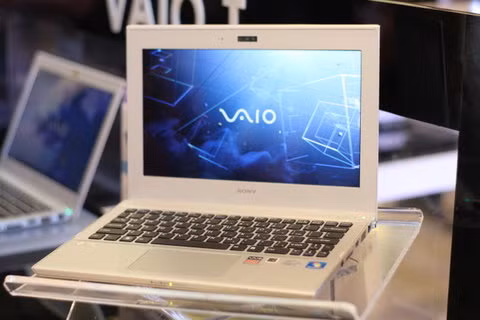 Thiết kế mỏng nhẹ của ultrabook và giá tốt là lý do khiến nhiều người dùng bỏ tiền mua sản phẩm. Ảnh: Quốc Huy.
