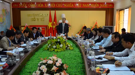 Đồng chí Trần Văn Minh, Phó Trưởng đoàn ĐBQH phát biểu tại buổi làm việc.