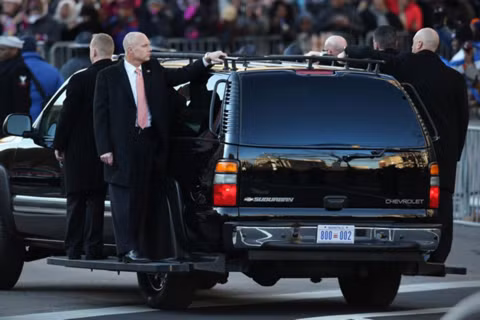 Các nhân viên mật vụ bảo vệ Tổng thống Obama trong lễ nhậm chức nhiệm kỳ thứ hai của ông hồi tháng 1. Ảnh: ICP