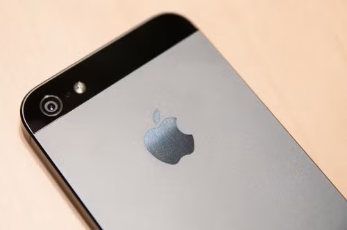 Apple là công ty sản xuất smartphone làm hài lòng khách hàng nhất 2012. Ảnh: Anandtech.