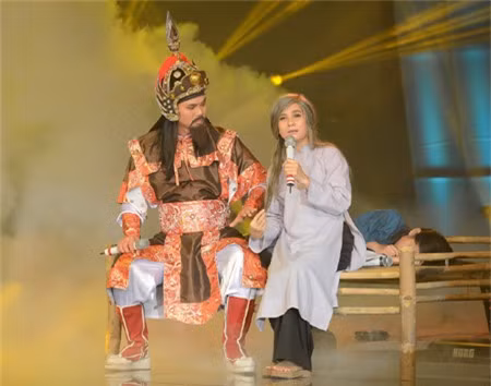 Phan Đinh Tùng và Cát Phượng trong đêm thi 10/3