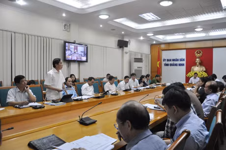 Đại diện các đơn vị, địa phương phát biểu tại hội nghị.